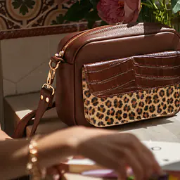 Regina brązowa torebka crossbody z panterką - Master